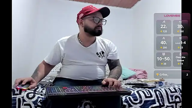 Chat XXX en directo de Ethan_Castellano