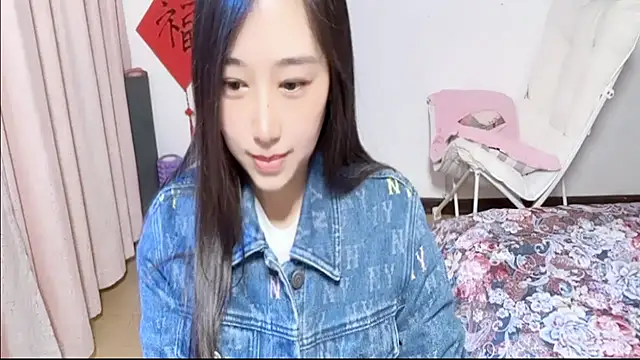 MMYIOOn Live XXX chat