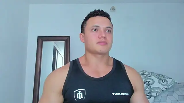 KingLevi01 Chat XXX live