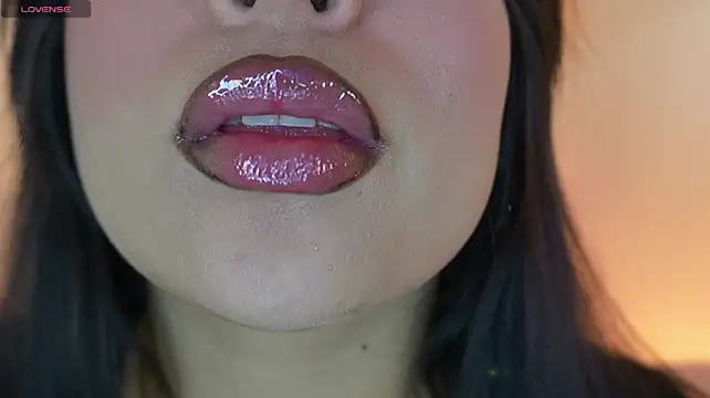 mia_roux1n Live XXX chat