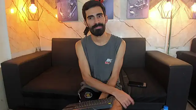 Chatroom XXX en direct de Andres_Bless