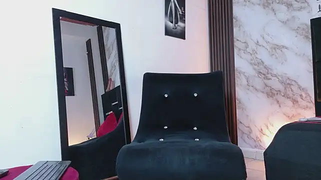 katherina_diaz Adlı Modelin Canlı XXX Sohbeti