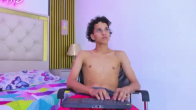 Chat +18 de JustinSecret ao vivo