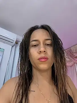 Nanybaker95 লাইভ XXX চ্যাট