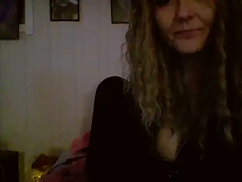 MyManCave live XXX chat