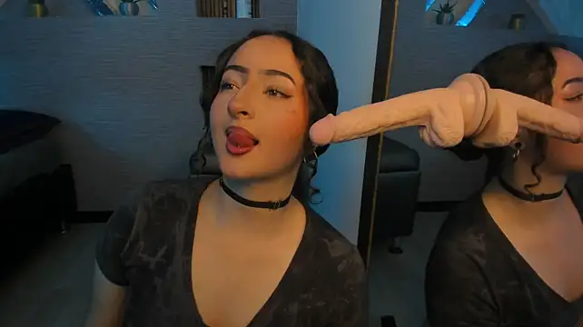 XXX chat uživo modela Rebbeca_Dreams