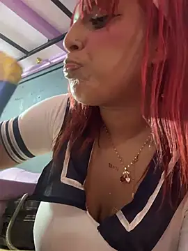 GiaRedd's Live XXX Chat