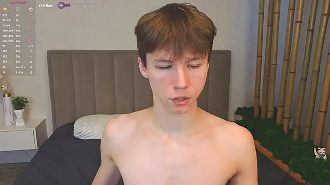 XXX chat uživo modela cuMte_boy