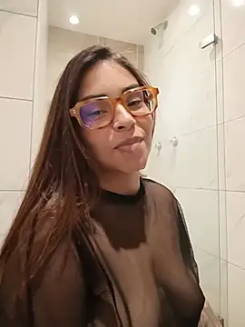 Ivanna2 现场XXX聊天