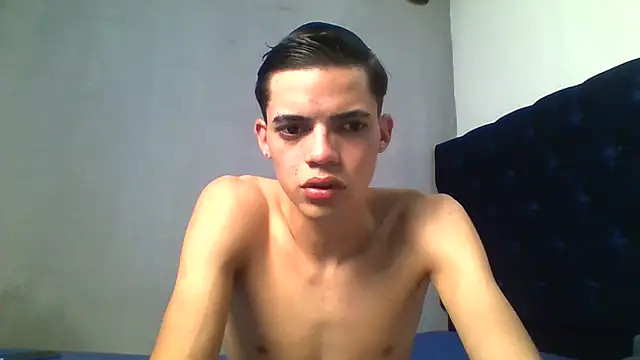 Latinos_2001 Live XXX-chat