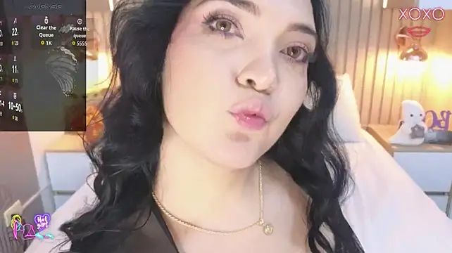 Chat +18 de _maddy1 ao vivo