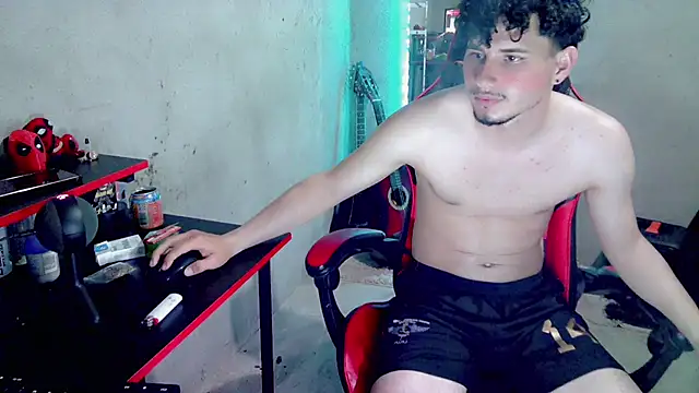 Atom_Hotn Live XXX chat