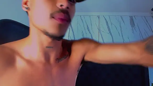 Angel_foxc13 现场XXX聊天