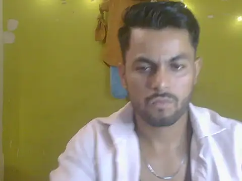 Stubborndesiboy Adlı Modelin Canlı XXX Sohbeti