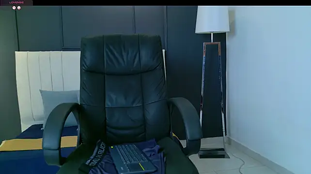 Chatroom XXX en direct de Austinbolt