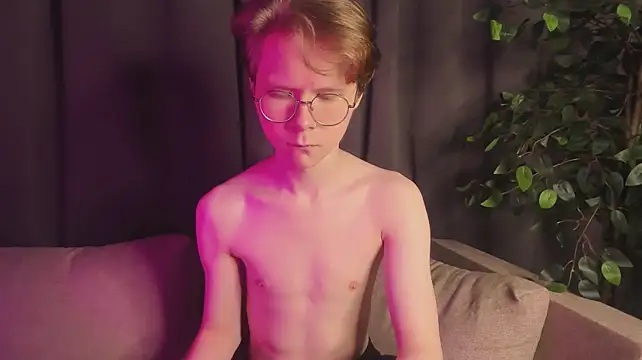 DanielSanders live XXX chat