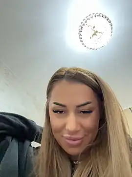 KirstieVegas – Naživo XXX chat