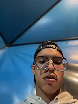 Онлайн чат XXX Andres_boy252