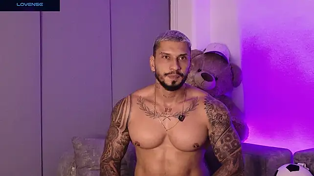 XXX chat uživo modela Seth_Vegaa