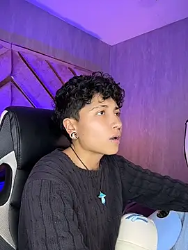 Chat +18 de ian_mathias_ ao vivo