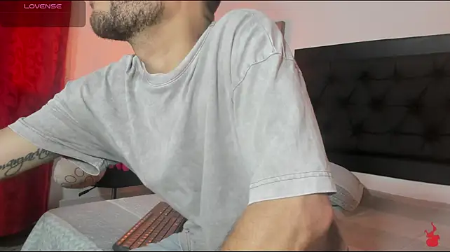 Mia_and_Erick's Live XXX Chat