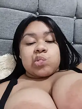 Chat +18 de cami__sexy ao vivo