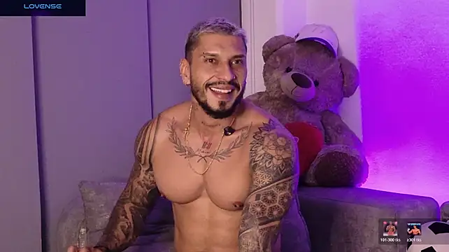 Chat +18 de Seth_Vegaa ao vivo