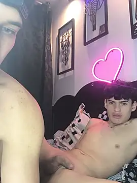แชท XXX สดของ Boys_Eyes