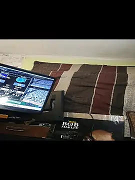 ORANGE_FACE_INWARDn Live XXX chat