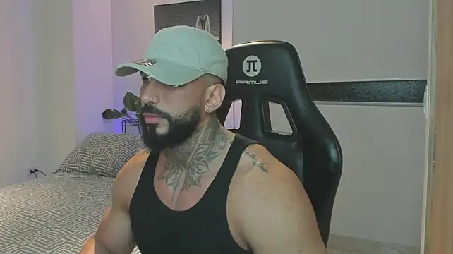jeff_clark7 Adlı Modelin Canlı XXX Sohbeti