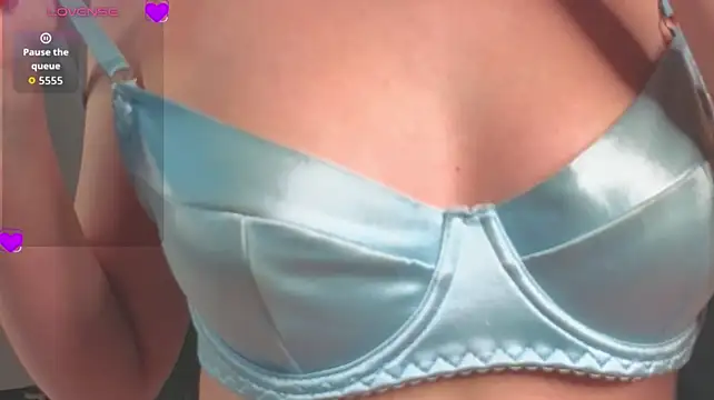 Živý XXX chat SaraiMagar