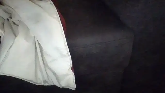 XXX chat uživo modela Qnitca