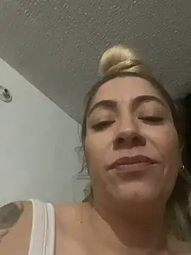 viktoria_davis_'s Live XXX Chat