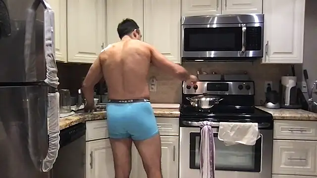 Chatroom XXX en direct de BigGuyMuscle