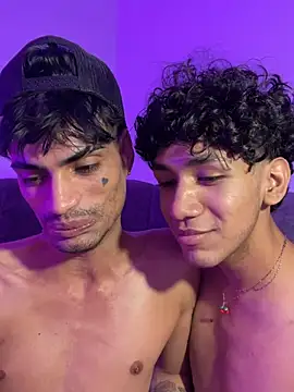 Limitless_boy Adlı Modelin Canlı XXX Sohbeti