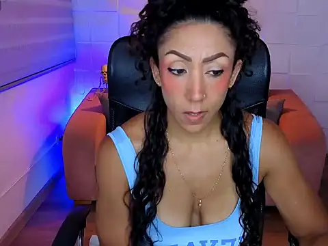 Czat XXX na żywo – Paola_Leal