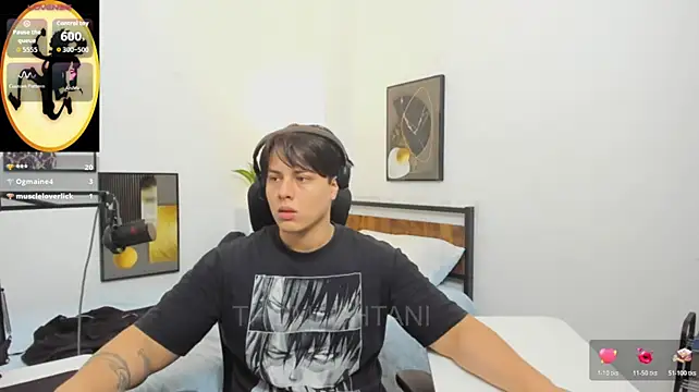 Thom_Ohtani élő XXX-chatje
