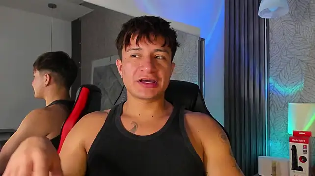 Živý XXX chat Hassbyd