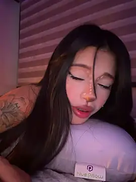 hanna_uwwu's Live XXX Chat