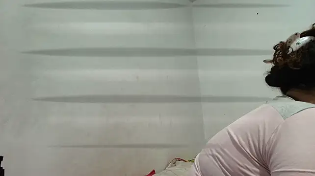 EliVanegas' Live XXX Chat