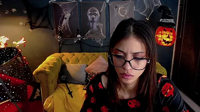 eriss_goddess Adlı Modelin Canlı XXX Sohbeti