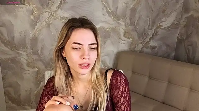 Chatroom XXX en direct de Vivienn_Rose