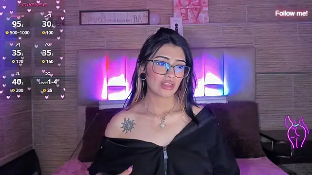Chat XXX Live mia_devine_