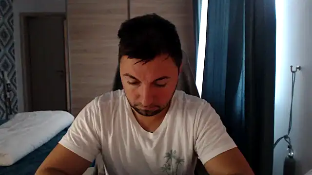XXX chat uživo modela HankMalone