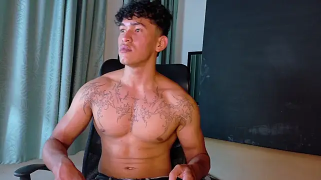 XXX chat uživo modela daniel_biig