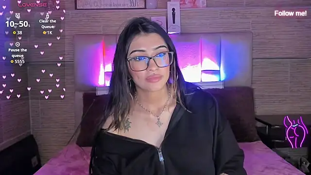 mia_devine_ Live XXX-chat