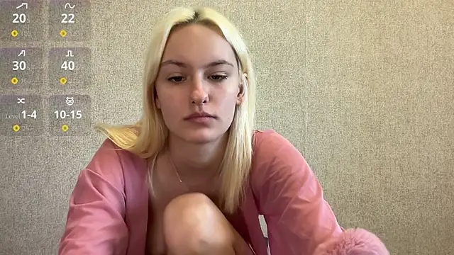 Viola-Whisper Chat XXX live