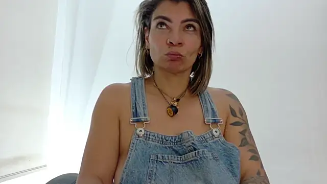 charlotedoll's Live XXX Chat