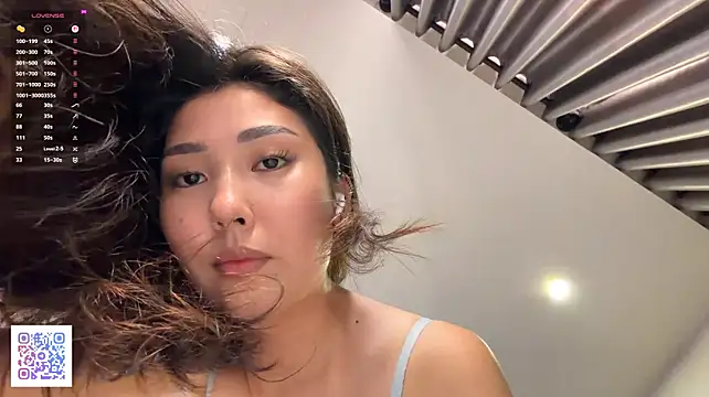 LindaHernandez's Live XXX Chat