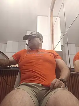 chicoguapo8's Live XXX Chat